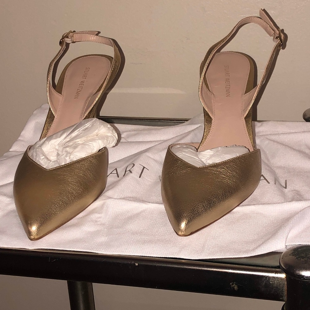 Stuart Weitzman Womens Sleek Solid Pumps